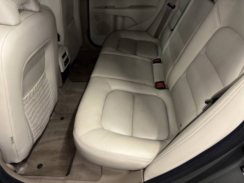 2010 Volvo XC70 3.2