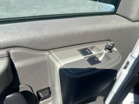 2023 GMC Savana 2500