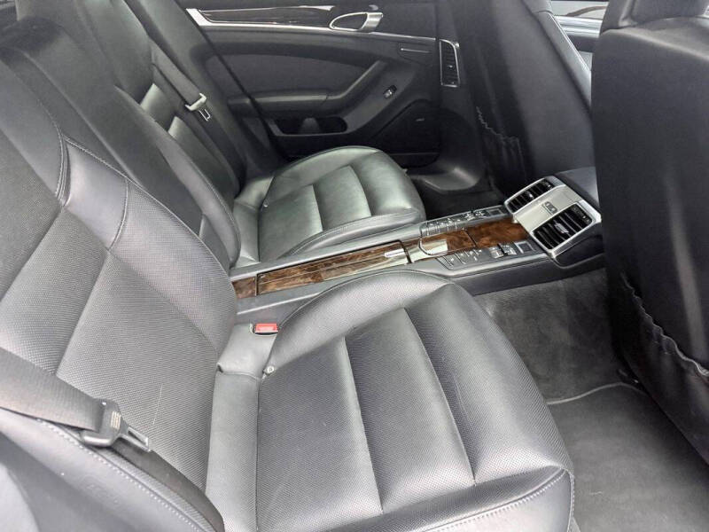 2015 Porsche Panamera Turbo