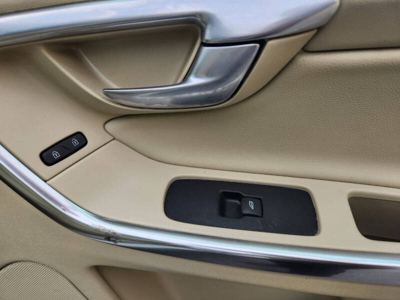 2013 Volvo XC60 3.2 Premier