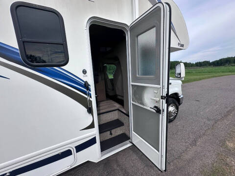 2017 Ford E-Series E-350 SD