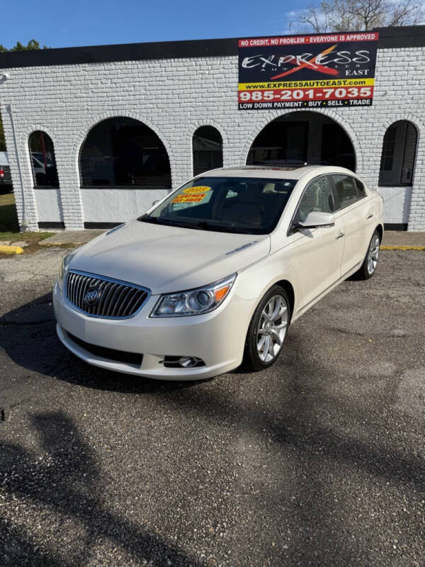 2013 Buick LaCrosse Touring's photo