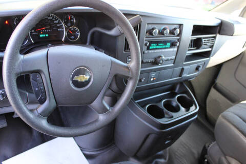 2023 Chevrolet Express 2500