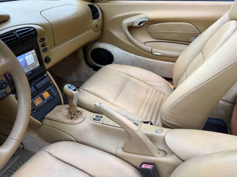 2000 Porsche 911 Carrera