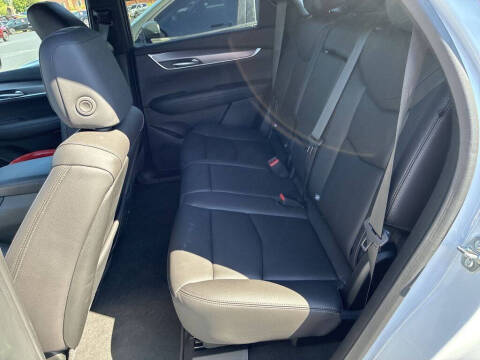 2025 Cadillac XT5 Luxury