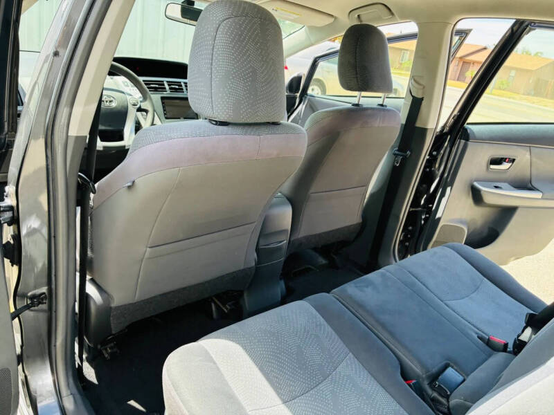 2013 Toyota Prius v Three