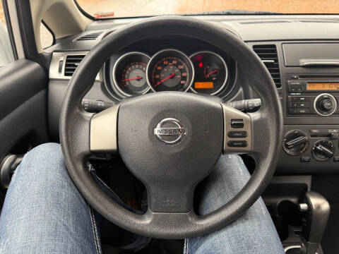 2009 Nissan Versa 1.8 S