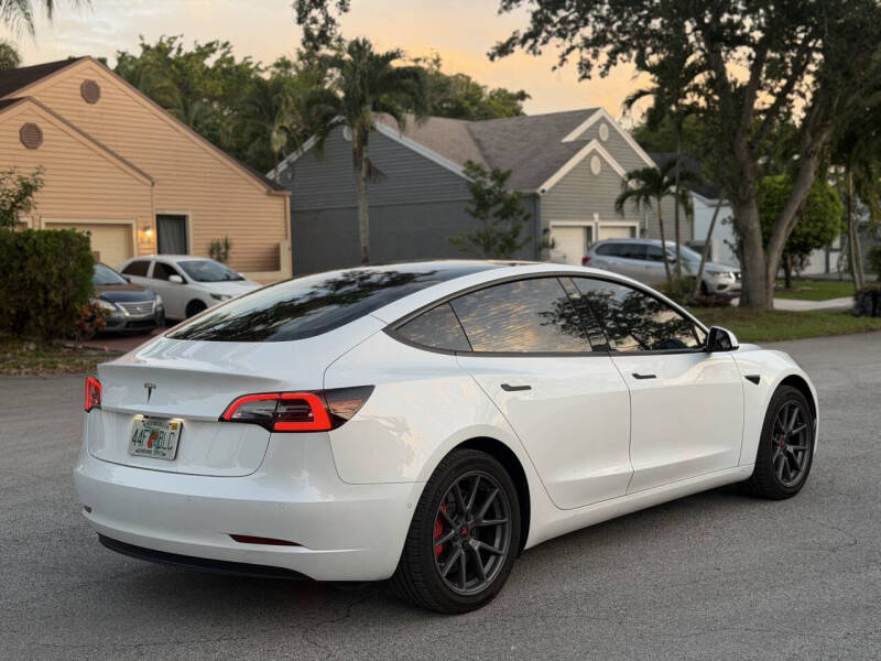 2021 Tesla Model 3 Standard Range Plus
