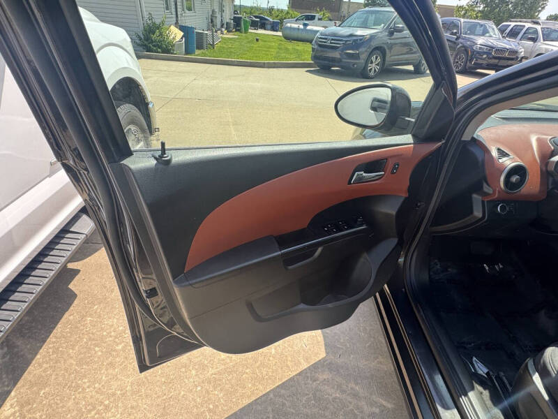 2015 Chevrolet Sonic LT Auto
