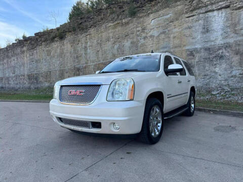 2013 GMC Yukon for sale at Car And Truck Center in Nashville TN