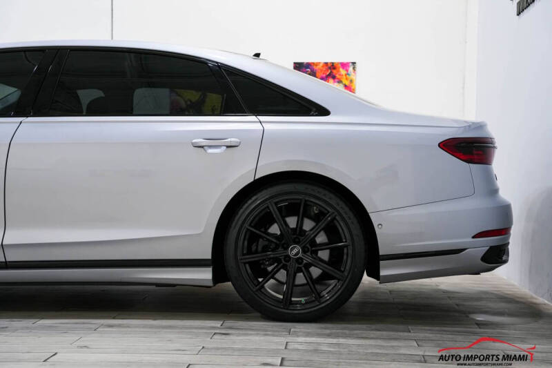 2022 Audi A8 L quattro 55 TFSI