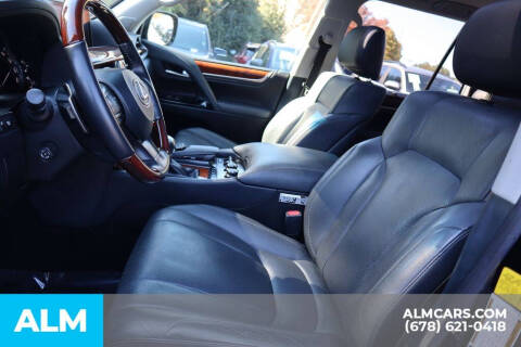 2020 Lexus LX 570 Two-Row