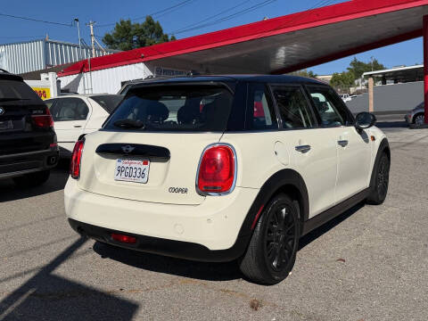 2018 MINI Hardtop 4 Door Cooper