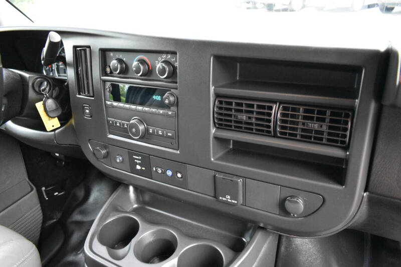 2023 GMC Savana 2500