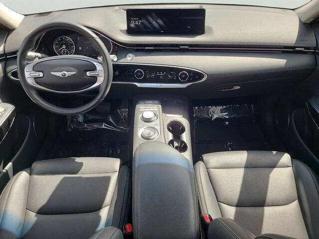 2025 Genesis GV70 2.5T Standard