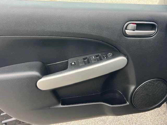 2013 Mazda MAZDA2 Sport