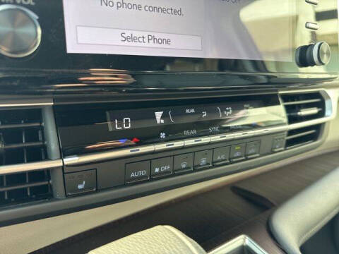 2023 Toyota Sienna XLE 7-Passenger