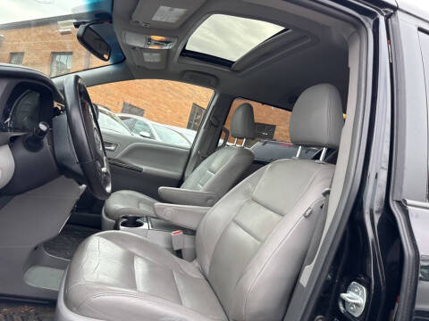 2015 Toyota Sienna