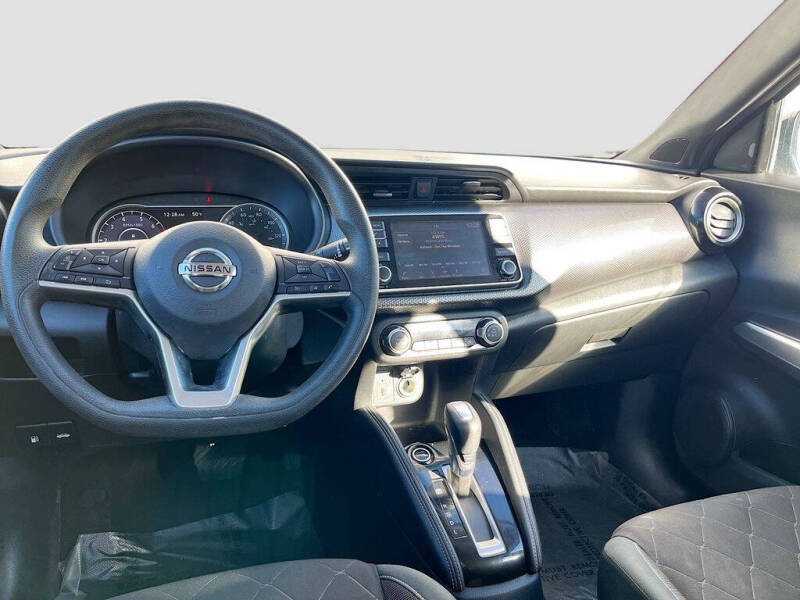 2019 Nissan Kicks SV