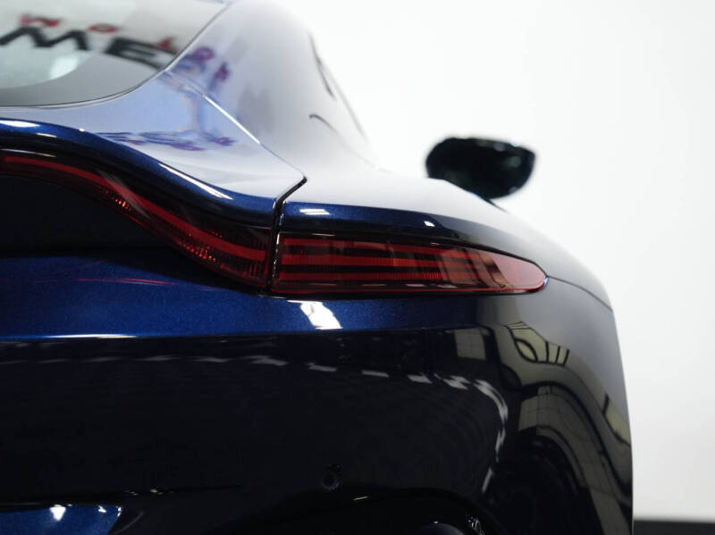 2020 Aston Martin Vantage