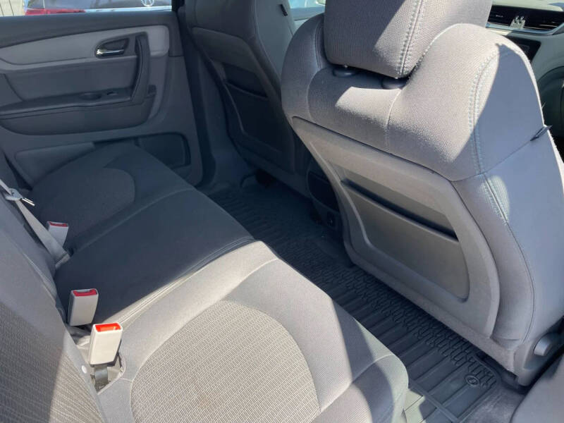 2017 Chevrolet Traverse LT