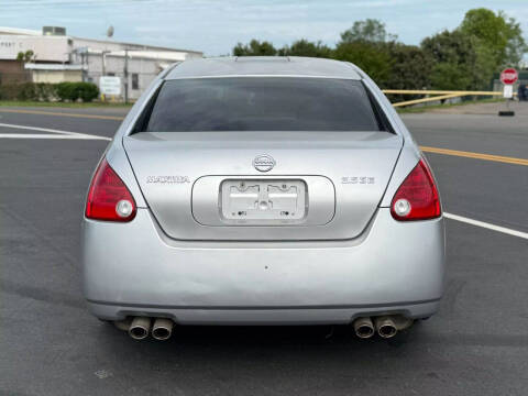 2005 Nissan Maxima