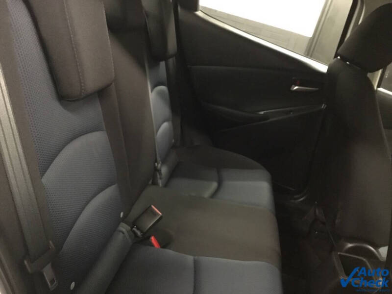 2019 Toyota Yaris LE