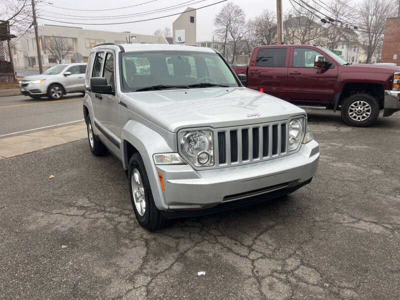 2012 Jeep Liberty null photo 5