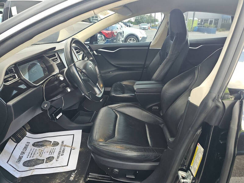 2015 Tesla Model S 70D