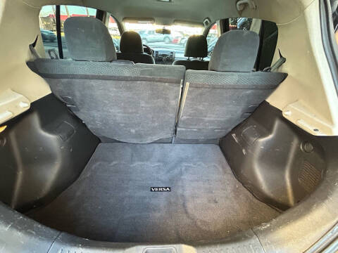 2012 Nissan Versa 1.8 S