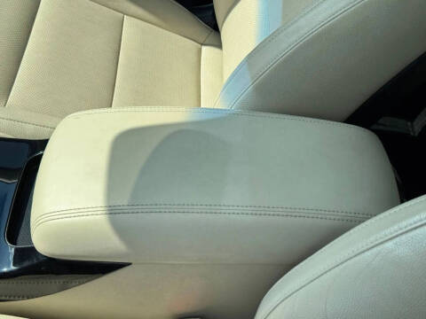 2017 Kia Cadenza Premium