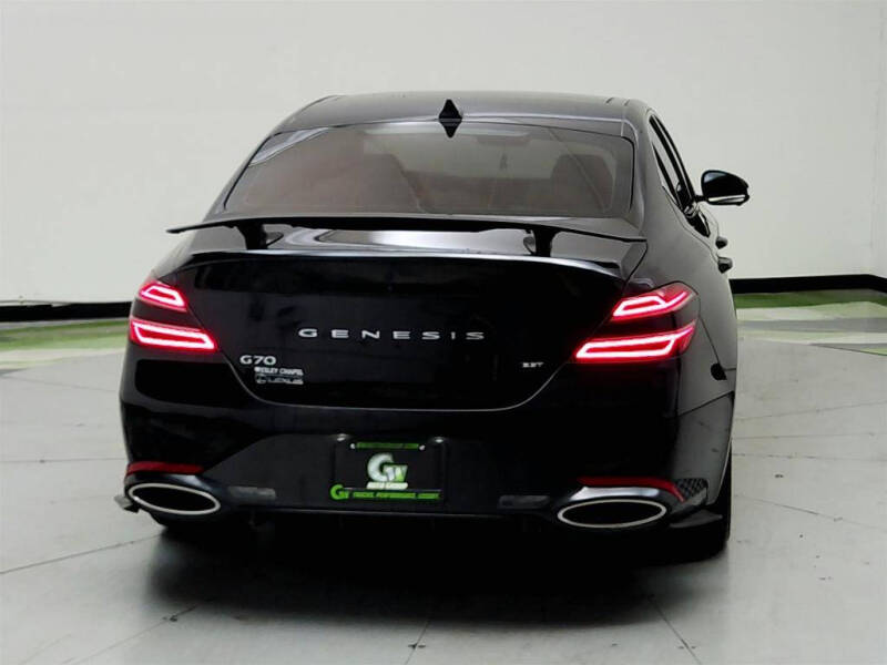 2022 Genesis G70