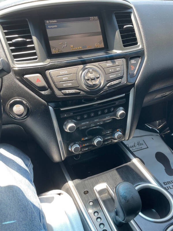 2013 Nissan Pathfinder SV