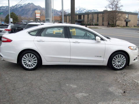 2014 Ford Fusion Hybrid SE