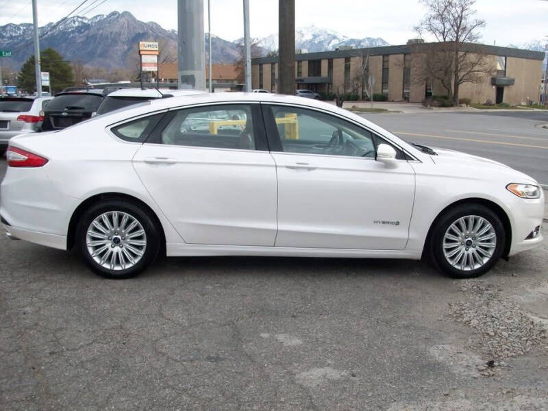 2014 Ford Fusion Hybrid SE