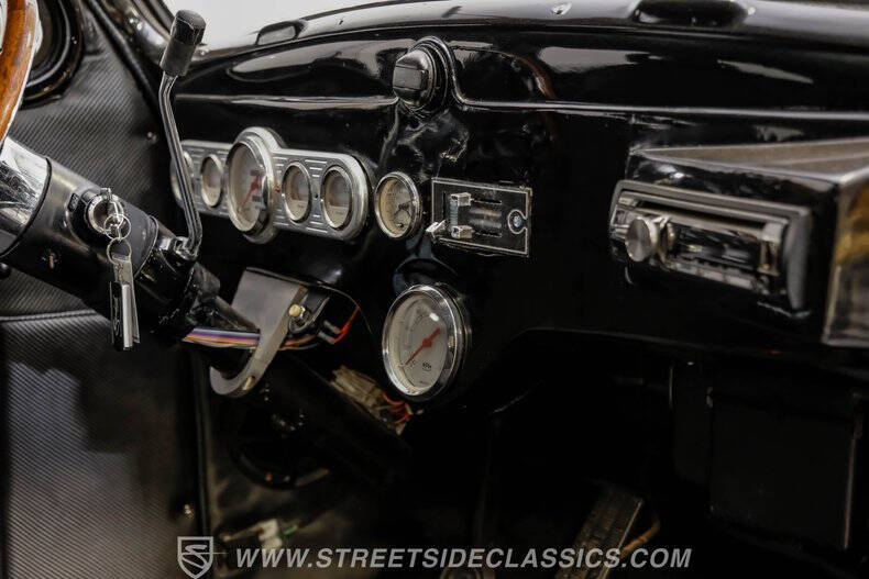 1937 Chrysler Desoto