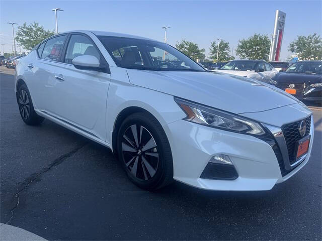 2022 Nissan Altima 2.5 SV