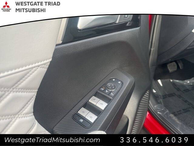 2025 Mitsubishi Outlander PHEV SEL