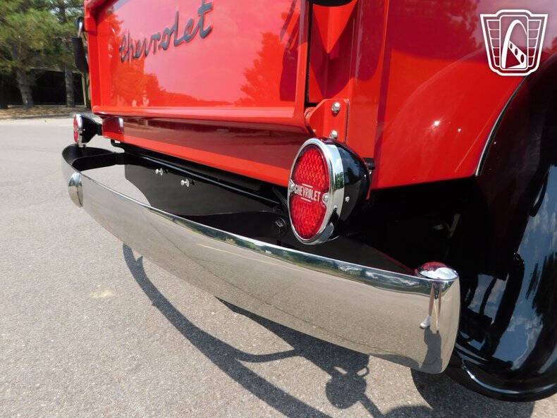 1933 Chevrolet Apache