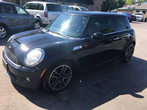 2009 MINI Cooper for sale at Auto Choice in Belton MO