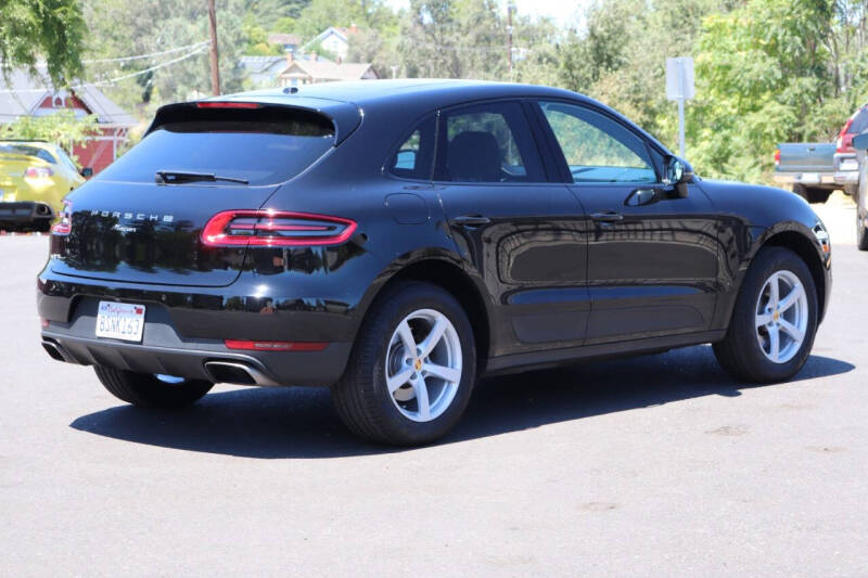 2017 Porsche Macan