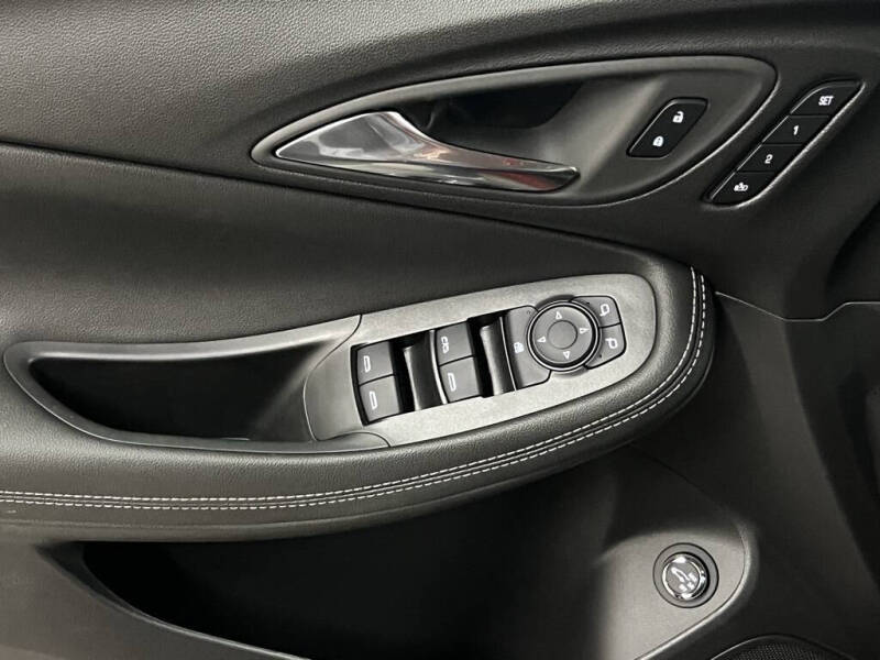 2026 Buick Encore GX Avenir