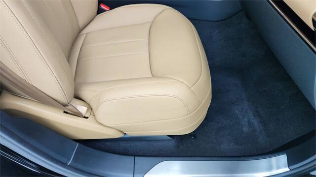 2024 Land Rover Range Rover Sport P360 SE