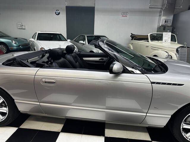 2004 Ford Thunderbird Deluxe
