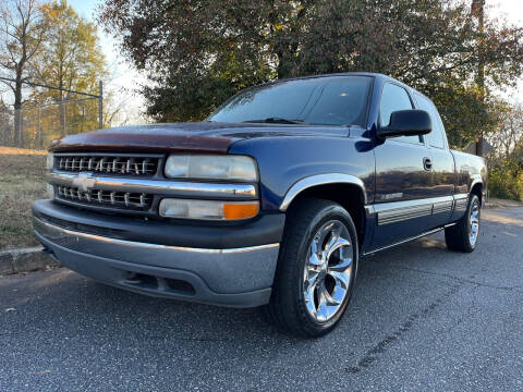 2001 Chevrolet Silverado 1500 for sale at Lenoir Auto in Hickory NC