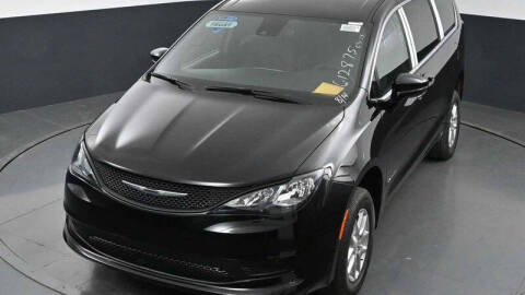 2025 Chrysler Voyager LX