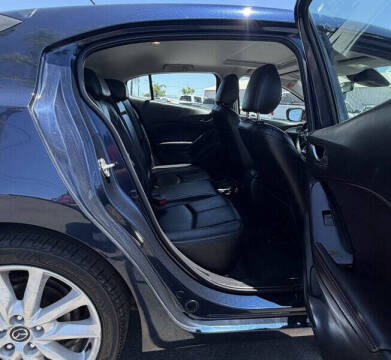 2017 Mazda MAZDA3 Touring 2.5