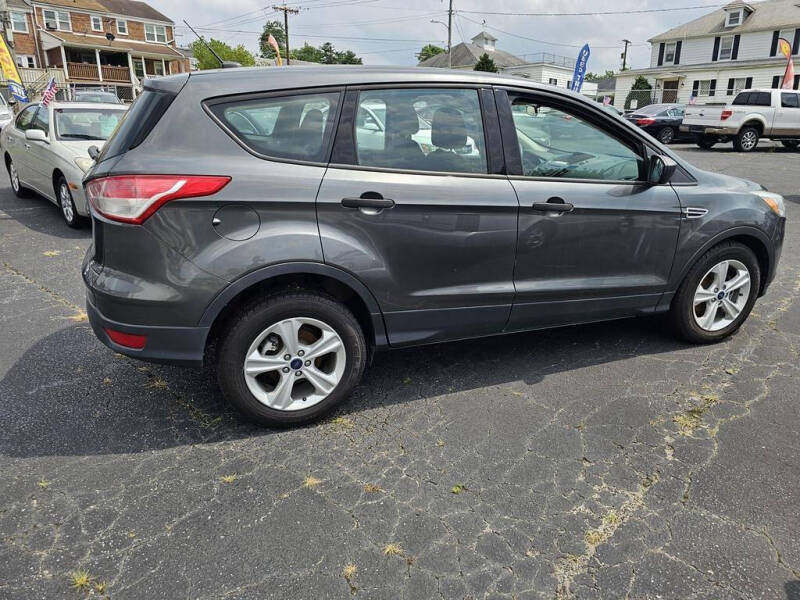 2016 Ford Escape S