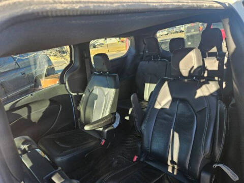 2018 Chrysler Pacifica Touring L Plus