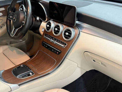 2020 Mercedes-Benz GLC GLC 300